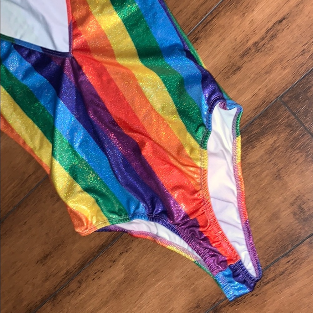 Colourful spandex bodysuit - Picture 2 of 5